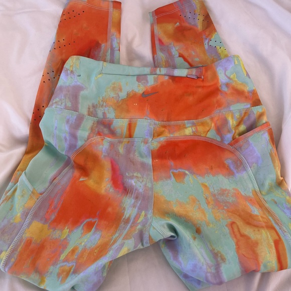 Nike Epic Luxe 7/8 running legging - small - Picture 4 of 9